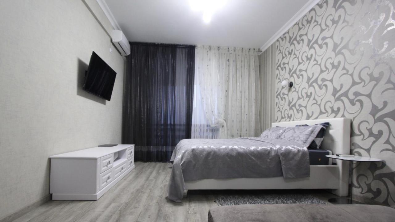Luxury Exclusive Apartments Skyhouse Exfactor Chisinau Exterior foto