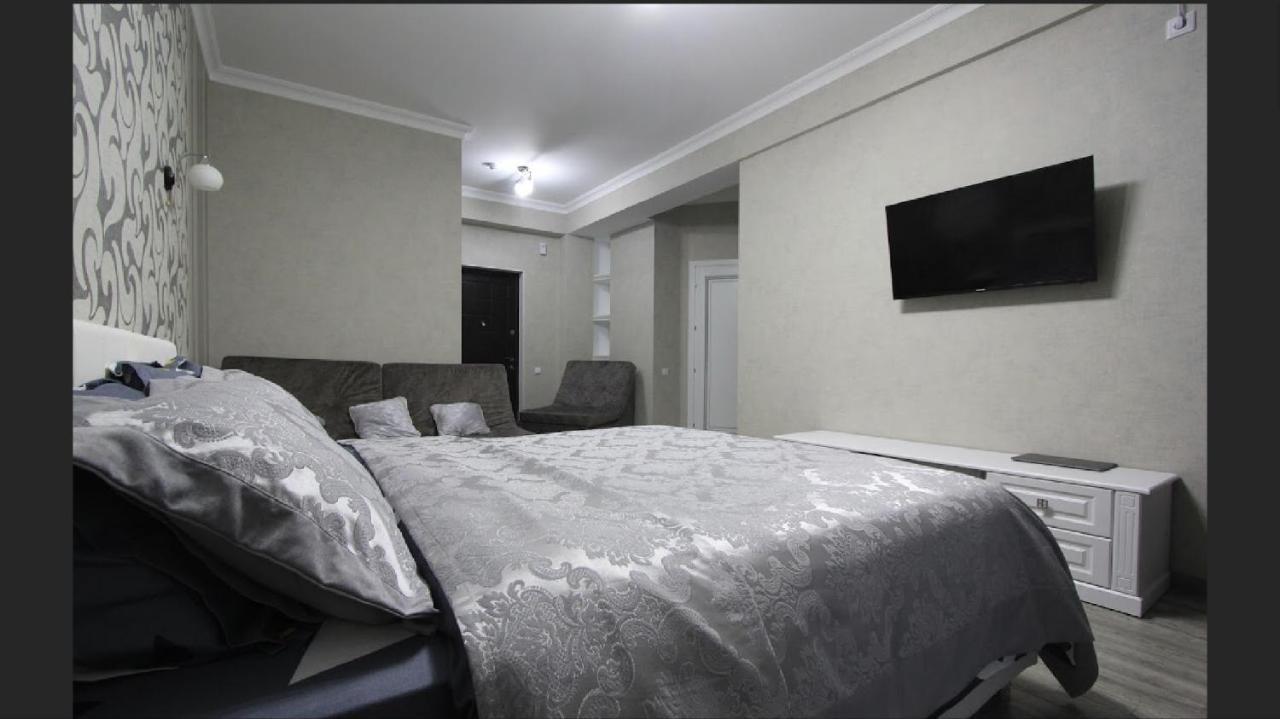 Luxury Exclusive Apartments Skyhouse Exfactor Chisinau Exterior foto